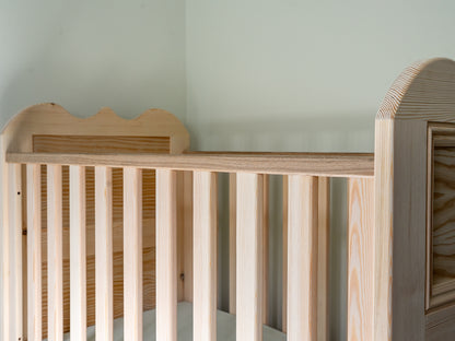 Legacy Cot