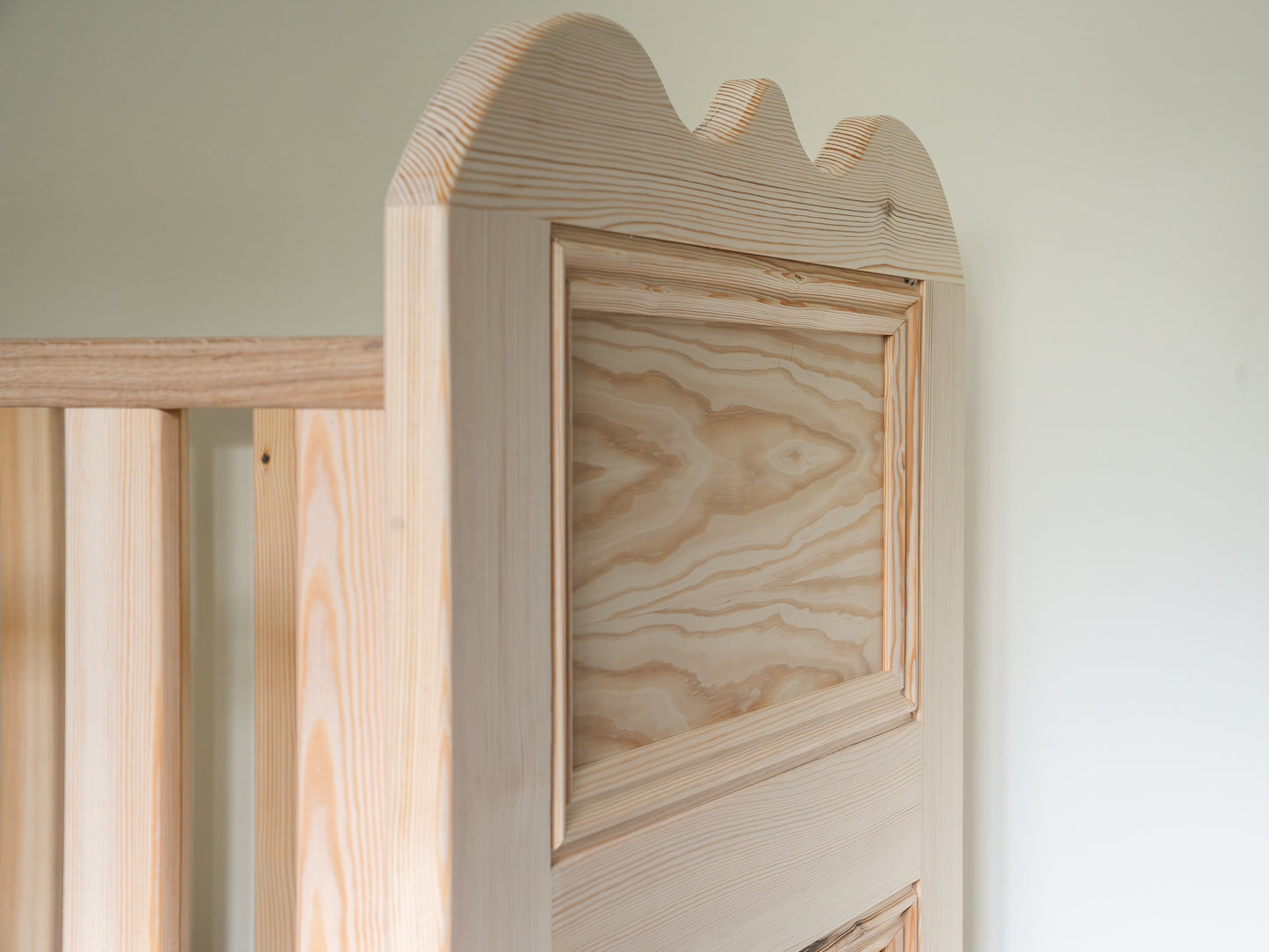 Legacy Cot